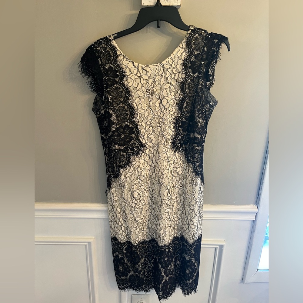 Elegant Lace Maternity Dress